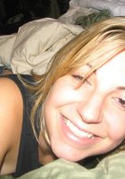 Блондинка в черной майке отсасывает член 1 фото Блондинка в черной майке отсасывает член 1 фото