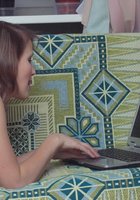 Домохозяйка выполняет бытовые задачи без одежды 9 фото Домохозяйка выполняет бытовые задачи без одежды 9 фото