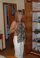 Любовники развлекаются топлесс у бассейна 9 фото Любовники развлекаются топлесс у бассейна 9 фото