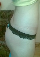 Худая мамка разделась перед любовником 1 фото