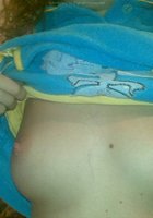 Худая мамка разделась перед любовником 3 фото