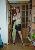 Игривая Наташка встречает праздник раздетой 7 фото Игривая Наташка встречает праздник раздетой 7 фото