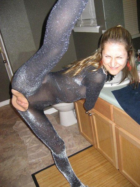 Обнаженные вагины девушек в разных позах 19 фотография