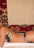 Развратные крошки показывают свои тугие анусы и влажные пезды 26 фото Развратные крошки показывают свои тугие анусы и влажные пезды 26 фото