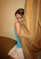 Студентка ласкает киску пальцами на кресле 1 фото Студентка ласкает киску пальцами на кресле 1 фото