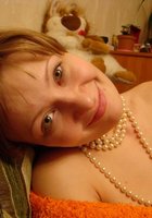 Голая мамка лежит в ванне и выпендривается перед камерой 2 фото Голая мамка лежит в ванне и выпендривается перед камерой 2 фото