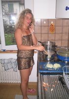 Молодая блонда встречается с лысым мужиком в его особняке 13 фото Молодая блонда встречается с лысым мужиком в его особняке 13 фото