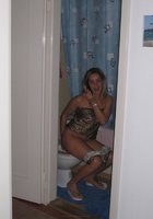 Молодая блонда встречается с лысым мужиком в его особняке 6 фото Молодая блонда встречается с лысым мужиком в его особняке 6 фото