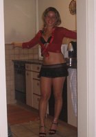 Молодая блонда встречается с лысым мужиком в его особняке 20 фото Молодая блонда встречается с лысым мужиком в его особняке 20 фото