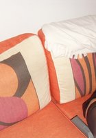 Брюнетка в откровенных нарядах делает минет мачо и показывает киску 18 фото Брюнетка в откровенных нарядах делает минет мачо и показывает киску 18 фото