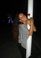 Пышная брюнетка трахается с избранником после прогулки 4 фото Пышная брюнетка трахается с избранником после прогулки 4 фото