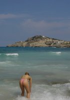 Красивые попки молодых девушек в стрингах 15 фото Красивые попки молодых девушек в стрингах 15 фото