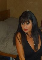 Зрелая женщина с сексуальной грудью позирует без лифчика 5 фото Зрелая женщина с сексуальной грудью позирует без лифчика 5 фото