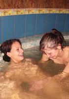 Свингеры развлекаются в сауне 28 фото Свингеры развлекаются в сауне 28 фото