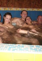 Свингеры развлекаются в сауне 24 фото Свингеры развлекаются в сауне 24 фото