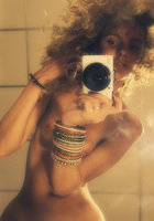 Блондинка делает эротическое селфи 1 фото Блондинка делает эротическое селфи 1 фото