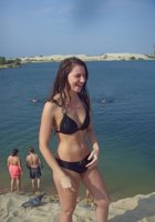 Молодая девушка моется в ванной 3 фото Молодая девушка моется в ванной 3 фото