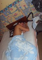 Молодая девушка моется в ванной 4 фото Молодая девушка моется в ванной 4 фото