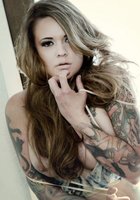 Неформалка хвастается стройной фигурой и силиконовыми титьками 29 фото Неформалка хвастается стройной фигурой и силиконовыми титьками 29 фото