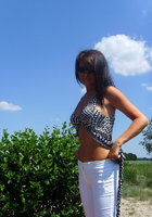 Похотливая деваха раздевается перед парнем и сосет его яйца 10 фото Похотливая деваха раздевается перед парнем и сосет его яйца 10 фото