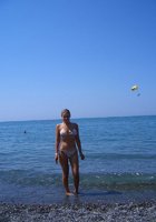 Две подруги хвастаются на отдыхе сиськами и пилотками 17 фото Две подруги хвастаются на отдыхе сиськами и пилотками 17 фото