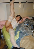 Фигуристые девушки ласкают себя дома на постели 7 фото Фигуристые девушки ласкают себя дома на постели 7 фото