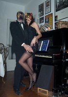 Давалка с волосатой вульвой пососала член трахаля и подставила лицо для сперму 7 фото Давалка с волосатой вульвой пососала член трахаля и подставила лицо для сперму 7 фото