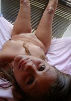 Шатенка привязала конец веревки к соску 5 фото Шатенка привязала конец веревки к соску 5 фото