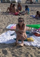 Стройная телка не плохо сосет после отдыха голышом 4 фото Стройная телка не плохо сосет после отдыха голышом 4 фото