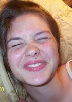 Сильные струи спермы летят на лица и вагины девушек 5 фото Сильные струи спермы летят на лица и вагины девушек 5 фото