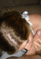 Рыжая лесбиянка пробует сосать член на пару с подругой 11 фото Рыжая лесбиянка пробует сосать член на пару с подругой 11 фото