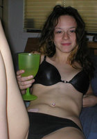 Миниатюрная подруга фачит себя длинным дилдо 2 фото Миниатюрная подруга фачит себя длинным дилдо 2 фото