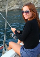 Дама стоит на берегу абсолютно голая 4 фото Дама стоит на берегу абсолютно голая 4 фото