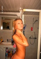 Блондинка с красивыми сиськами купается в душе 17 фото Блондинка с красивыми сиськами купается в душе 17 фото