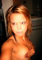 Блондинка с красивыми сиськами купается в душе 23 фото Блондинка с красивыми сиськами купается в душе 23 фото