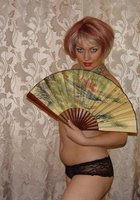 Сексуальные мамки принимают эротичные позы в обнаженном виде 2 фото Сексуальные мамки принимают эротичные позы в обнаженном виде 2 фото