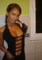 Стройная нимфа с косичками красуется пилоткой раздвигая ноги в чулках 4 фото Стройная нимфа с косичками красуется пилоткой раздвигая ноги в чулках 4 фото