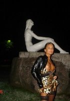 Стройная нимфа с косичками красуется пилоткой раздвигая ноги в чулках 9 фото Стройная нимфа с косичками красуется пилоткой раздвигая ноги в чулках 9 фото