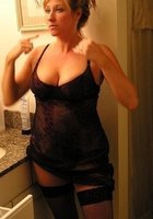 Большегрудые дамы дразнят видом голых сисек 16 фото Большегрудые дамы дразнят видом голых сисек 16 фото