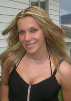 Полная блондинка позирует в разной эротической одежде 33 фото Полная блондинка позирует в разной эротической одежде 33 фото