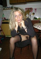 Блондинка с большой волосатой вагиной 4 фото Блондинка с большой волосатой вагиной 4 фото