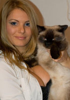 Эро модель позирует и показывает упругие дойки для журнала 1 фото Эро модель позирует и показывает упругие дойки для журнала 1 фото