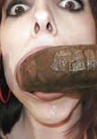 Белые сучки подставляют свои щели под черные члены 11 фото Белые сучки подставляют свои щели под черные члены 11 фото