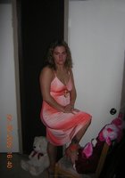 Толстая баба обрадовалась подаркам бойфренда и разделась 16 фото Толстая баба обрадовалась подаркам бойфренда и разделась 16 фото