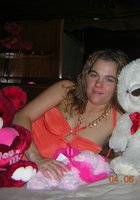 Толстая баба обрадовалась подаркам бойфренда и разделась 7 фото Толстая баба обрадовалась подаркам бойфренда и разделась 7 фото