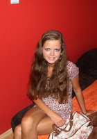 Рыжая русалка сняла трусики и лифчик у себя дома 2 фото Рыжая русалка сняла трусики и лифчик у себя дома 2 фото