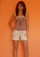 Во время прогулки на природе девушка нашла член для минета 13 фото Во время прогулки на природе девушка нашла член для минета 13 фото