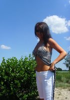 Во время прогулки на природе девушка нашла член для минета 26 фото Во время прогулки на природе девушка нашла член для минета 26 фото