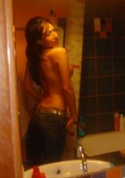 Гламурная светская львица показывает свою грудь и ножки 2 фото Гламурная светская львица показывает свою грудь и ножки 2 фото