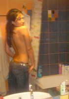 Гламурная светская львица показывает свою грудь и ножки 8 фото Гламурная светская львица показывает свою грудь и ножки 8 фото